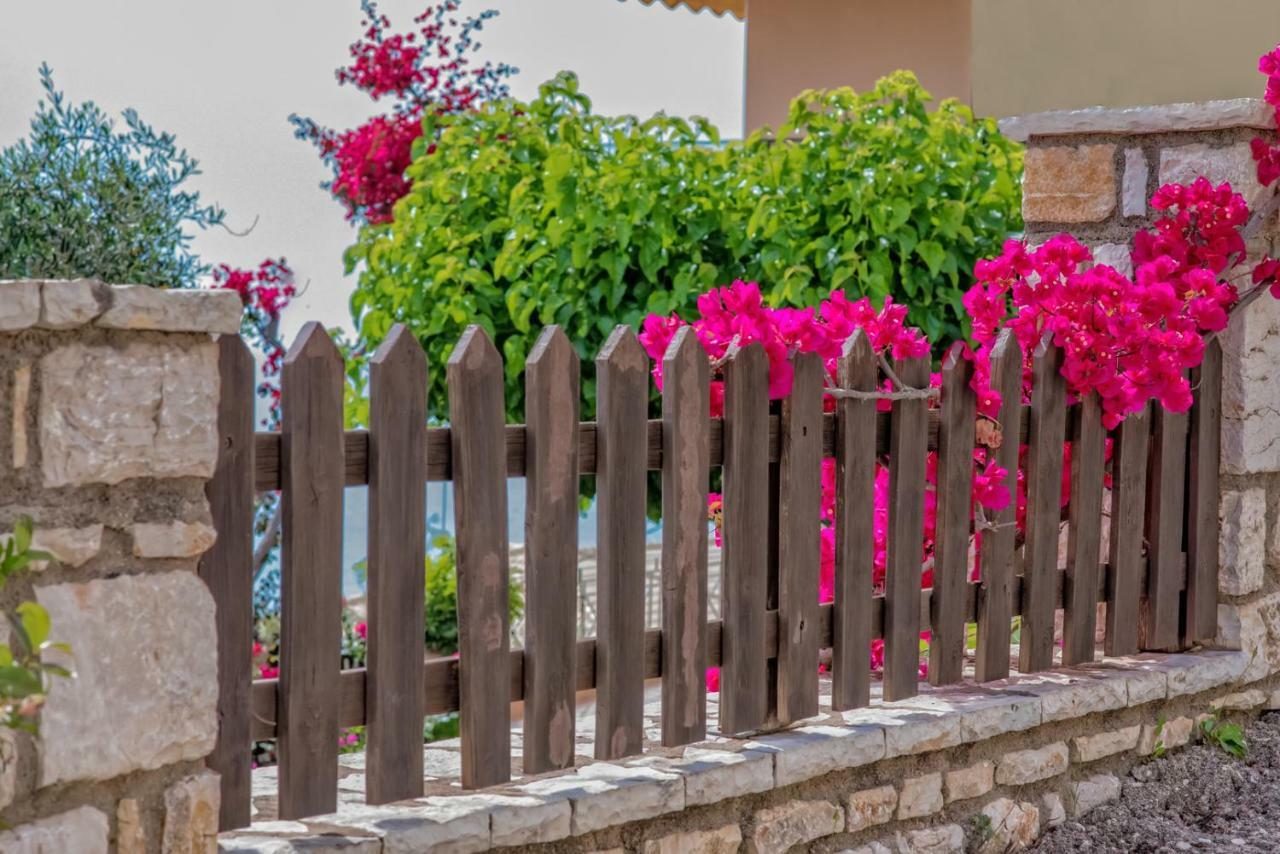 Villa Giovanni Paralia Vrachou Esterno foto